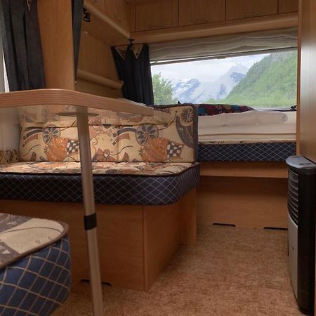 Revier Caravan-Ig Und Cool Hatzingen Екстериор снимка